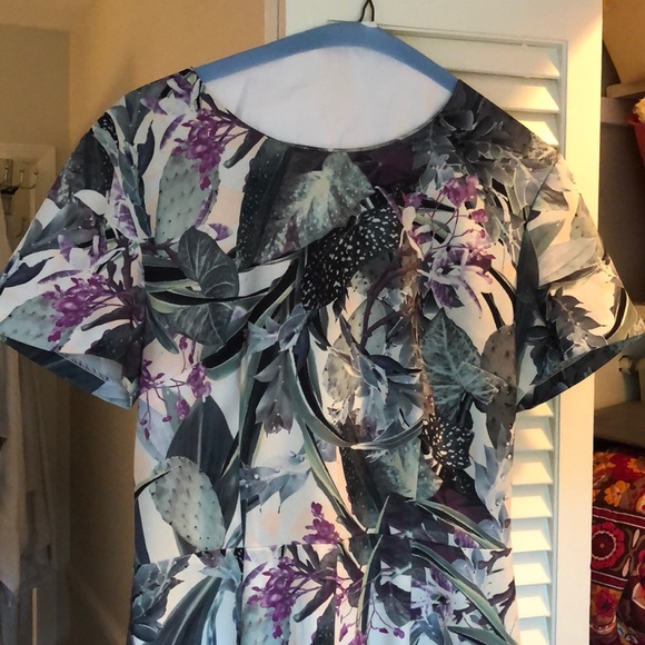 ISLA_CO Floral Playsuit Romper - Picture 2 of 3